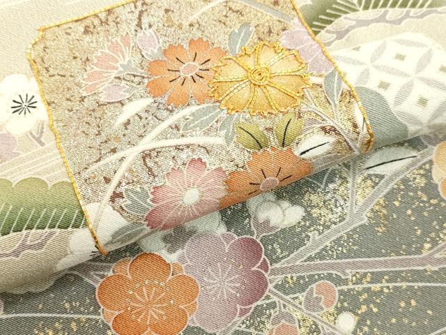 ［ 色留袖 ］正絹　薄い山吹色　黄　一つ紋　松　梅　鶴　菊　駒刺繍　金　箔 色留袖 ］正絹 薄い山吹色 黄 一つ紋 松 梅 鶴 菊 駒刺繍