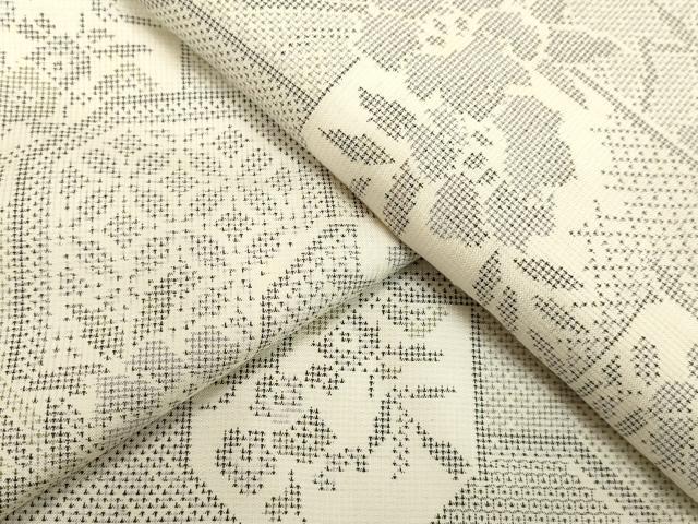 平和屋着物●本場大島紬　白大島　9マルキ　120亀甲　七宝草花文　正絹　逸品　DAAV1269tw