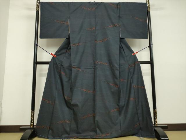 平和屋着物○本場大島紬 7マルキ 古代染色純泥染 草花文 徳永