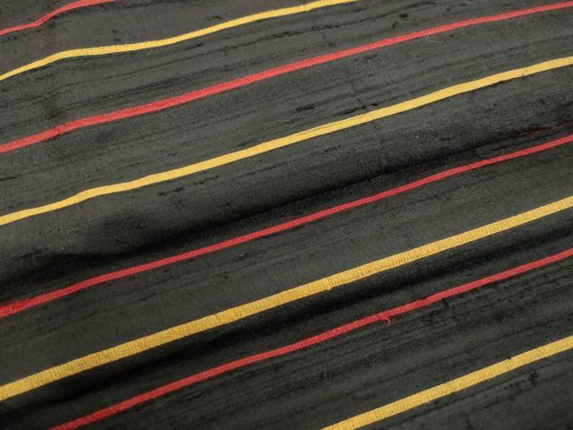 平和屋着物●上質な紬　横段文　黒地　正絹　逸品　DAAV1292tw