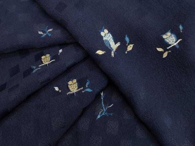 平和屋着物●本藍　訪問着　総刺繍　フクロウ　市松文様　金銀糸　正絹　逸品　DAAV1295tw