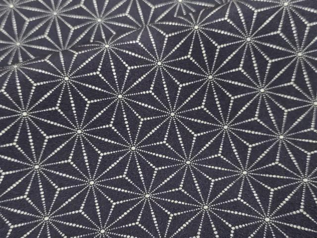 平和屋着物●上質な小紋　麻の葉文　黒地　さが美扱い　正絹　逸品　CAAW3894vf 平和屋着物○上質な小紋 麻の葉文 黒地 さが美扱い 正絹 逸品 CAAW3894vf