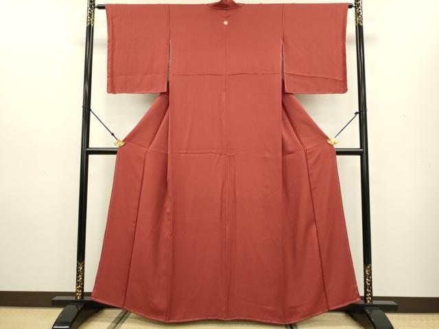 平和屋着物●上質な色無地　紋意匠　紅海老茶色　正絹　逸品　未使用　DAAV3267du 平和屋着物○上質な色無地 紋意匠 紅海老茶色 正絹 逸品 未使用