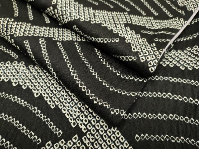 平和屋着物●上質な小紋　絞り　流水文　黒地　正絹　逸品　DAAV3464du