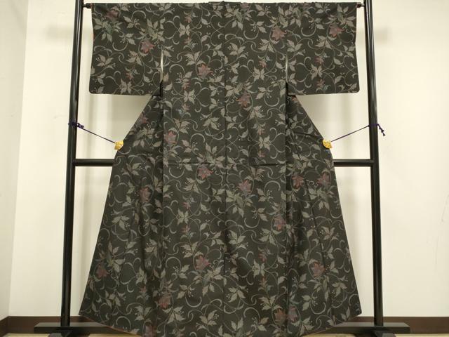 平和屋着物●本場大島紬　9マルキ　洋花文　正絹　逸品　DAAV3469du 平和屋着物○本場大島紬 9マルキ 洋花文 正絹 逸品 DAAV3469du