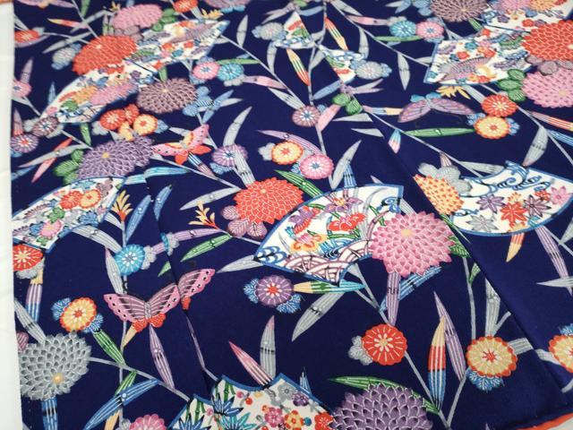 平和屋着物●豪華振袖　型染め　紅型　地紙花鳥文　鬼しぼ縮緬　正絹　逸品　DAAV4837ud 平和屋着物○豪華振袖 型染め 紅型 地紙花鳥文 鬼しぼ縮緬 正絹 逸品