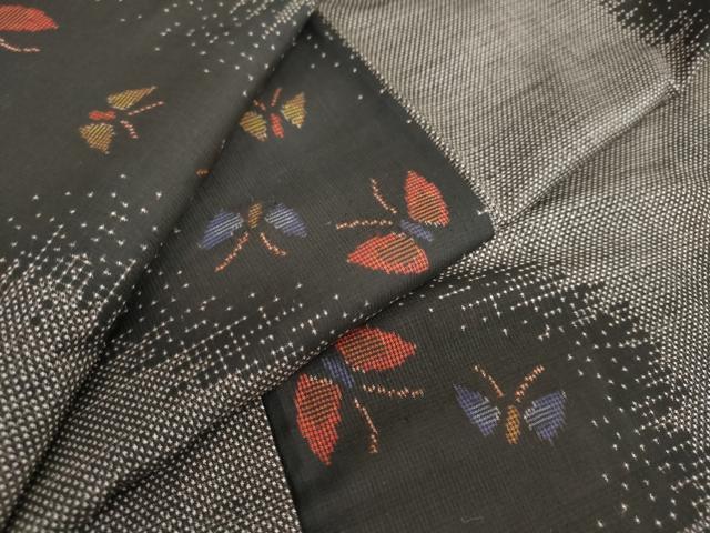平和屋着物●本場大島紬　7マルキ　舞蝶文　正絹　逸品　DAAV4882ud