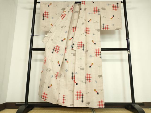 平和屋着物○結城紬 飛び亀甲柄 南天文 黒地 健勝苑扱い 正絹 逸品