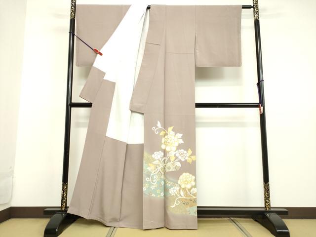 平和屋着物○豪華色留袖 作家物 駒刺繍 花唐草文 柴染色