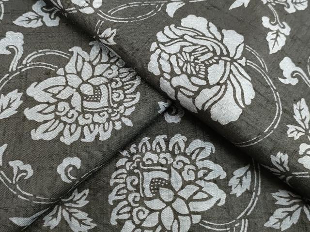 平和屋着物●上質な小紋　紬地　型染め　花唐草文　黒地　正絹　逸品　DAAV8684tw