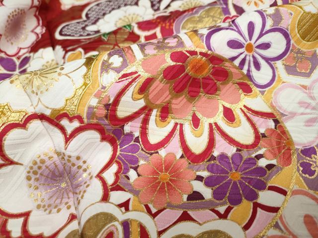 平和屋着物○豪華振袖 駒刺繍 草花文 暈し染め 金彩 仮絵羽 逸品 未