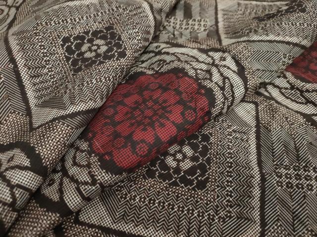 平和屋着物●本場大島紬　龍郷絣　舞花菱文　正絹　逸品　DAAW5356ud