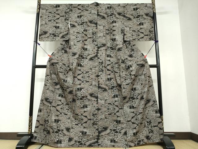 平和屋着物○本場大島紬 古代染色純泥染 割り込み絣 風景草花文