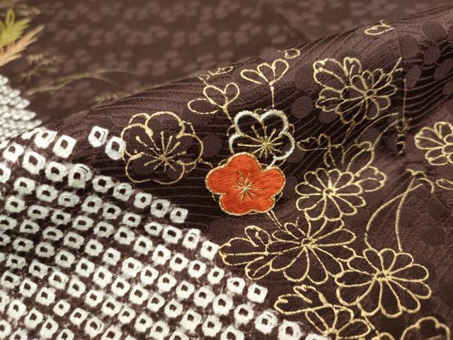 正絹訪問着　草花文　駒刺繍　金彩　⑨( 留袖、紬、袋帯なども出品) 正絹訪問着 草花文 駒刺繍 金彩 ⑨( 留袖、紬、袋帯なども出品)
