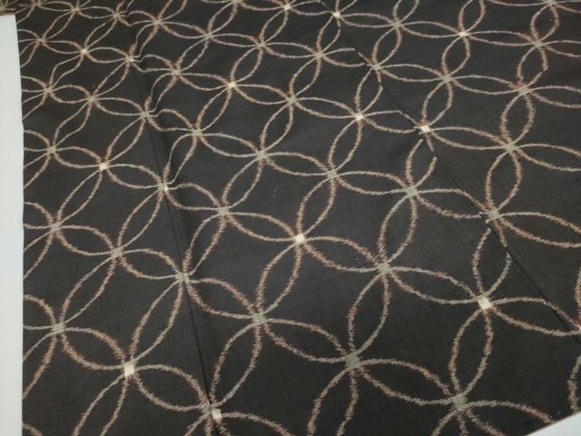 平和屋着物○国指定重要無形文化財 本場久米島紬 手織 七宝