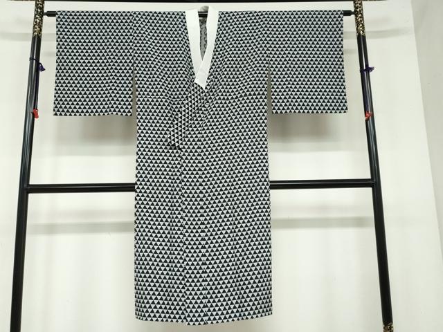 平和屋着物●長襦袢　無双仕立て　鱗文　黒地　正絹　逸品　DAAW5625ud