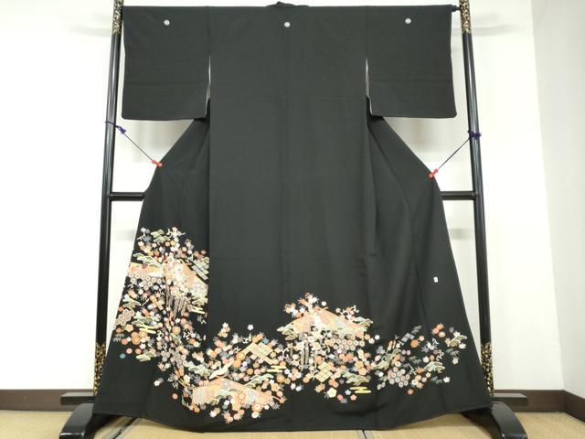 平和屋着物●豪華黒留袖　駒刺繍　吉祥飛鶴草花文　金彩　無落款　正絹　逸品　DAAW5676ud