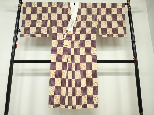 平和屋着物●長襦袢　無双仕立て　市松舞桜文　正絹　逸品　DAAW5807ud