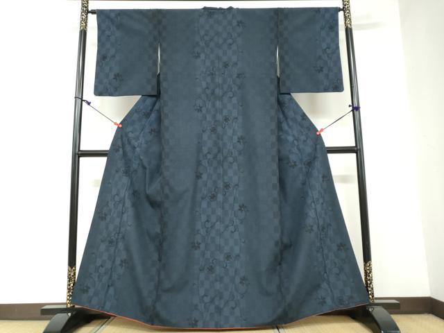 平和屋着物●本塩沢　110亀甲　花唐草間道　正絹　逸品　DAAW5815ud 平和屋着物○本塩沢 110亀甲 花唐草間道 正絹 逸品 DAAW5815ud