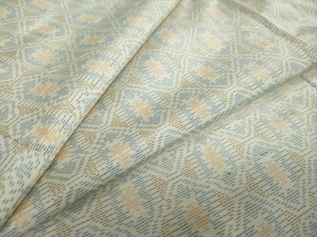 平和屋着物●本場大島紬　白大島　幾何学文様　正絹　逸品　DAAW5999ud