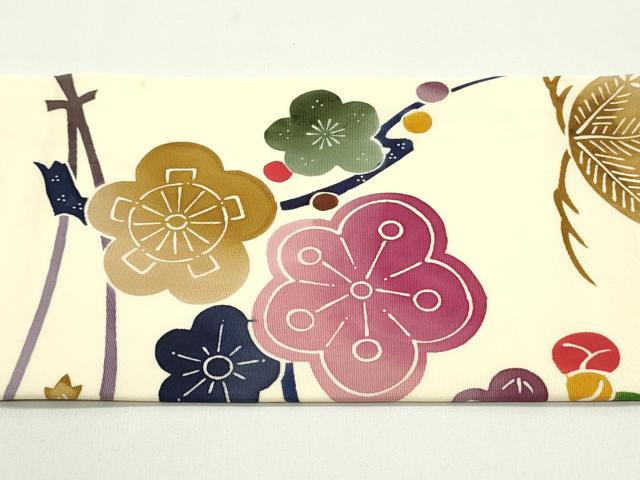 平和屋着物●塩瀬　全通柄九寸名古屋帯　型染め　飛鶴枝梅文　薄卵色　正絹　逸品　DAAW6596ob 平和屋着物○塩瀬 全通柄九寸名古屋帯 型染め 飛鶴枝