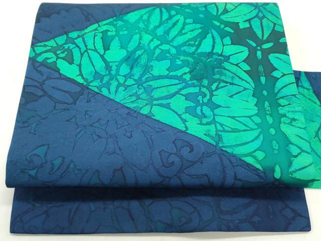 平和屋着物●塩瀬　九寸名古屋帯　ろうけつ染め　切嵌亀甲花文　正絹　逸品　未使用　DAAW6819ob