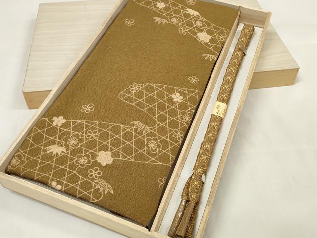 平和屋着物●和装小物　帯締め・帯揚げセット　霞花文　組紐　金糸　逸品　未使用　DAAW8520zzz