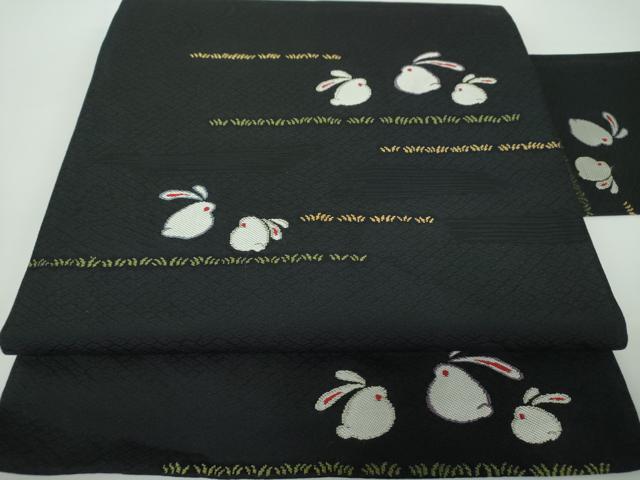 平和屋着物●九寸名古屋帯　月兎　黒地　正絹　逸品　DAAX4055ps