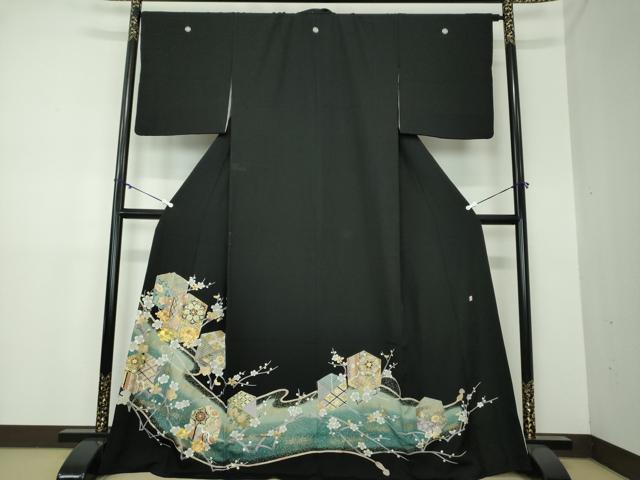 平和屋着物●豪華黒留袖　作家物　駒刺繍　亀甲吉祥花文　暈し染め　金彩　正絹　逸品　DAAX4979ps