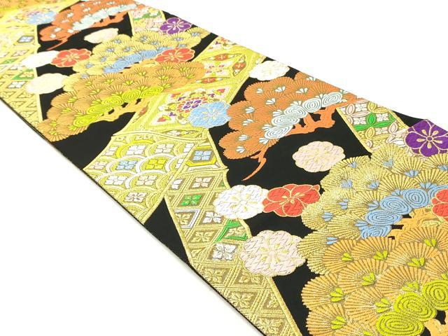 平和屋着物○全通柄袋帯 唐織 吉祥花松文 黒地 金彩 正絹 逸品