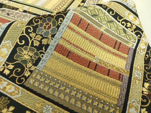 平和屋着物○六通柄袋帯 鎧脅し 黒地 金糸 正絹 逸品 DAAY1257ps