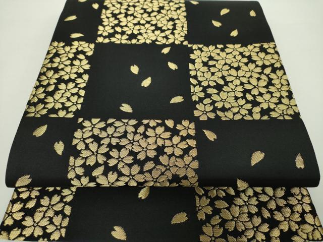 平和屋着物●六通柄袋帯　市松桜　黒地　金糸　正絹　逸品　DAAY1905ps