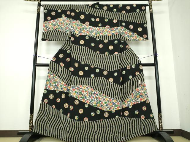 平和屋着物●江戸紅型　五味桂子　訪問着　変わり間道　吉祥花文　黒地　正絹　逸品　DAAY1967ps