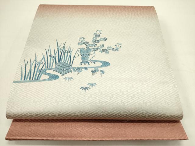 平和屋着物●太鼓柄袋帯　器物花文　銀通し地　正絹　逸品　DAAY2695op