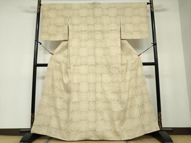 平和屋着物●本場結城紬　重要無形文化財　80亀甲　市松花丸文　正絹　逸品　DAAY5083ud 平和屋着物○本場結城紬 重要無形文化財 80亀甲 市松花丸文 正絹