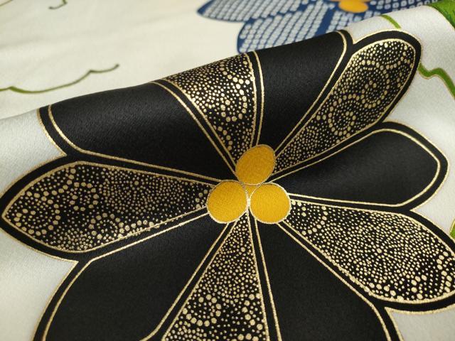 平和屋着物○豪華振袖 駒刺繍 鹿の子舞花文 金彩 正絹 逸品 DAAY5199ud