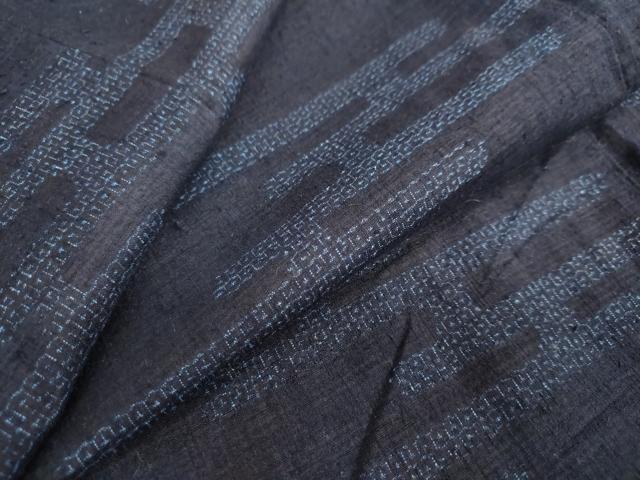 平和屋着物●本場結城紬　重要無形文化財　80亀甲　雲霞文　正絹　逸品　DAAY5395ud