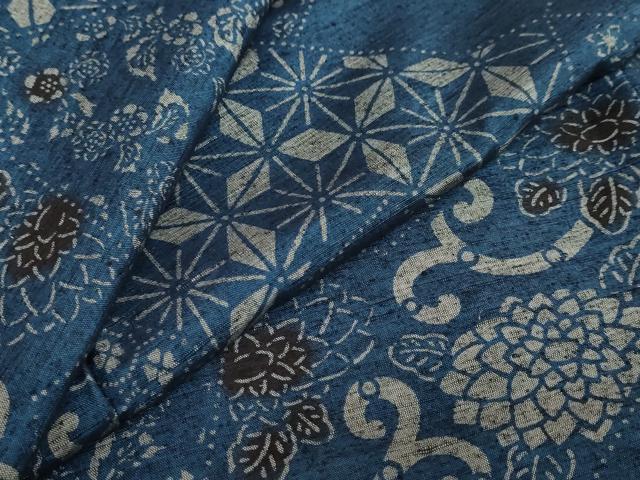 平和屋着物●上質な小紋　紬地　藍　型染め　切嵌草花文　正絹　逸品　DAAY5409ud