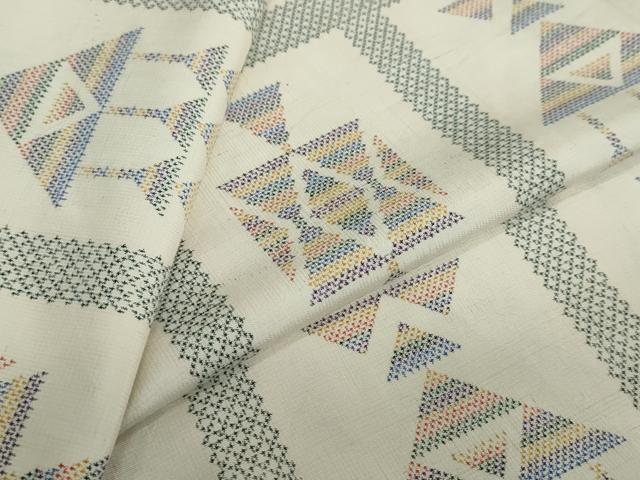 平和屋着物●本場大島紬　白大島　７マルキ　幾何学文様　正絹　逸品　DAAY5603ud