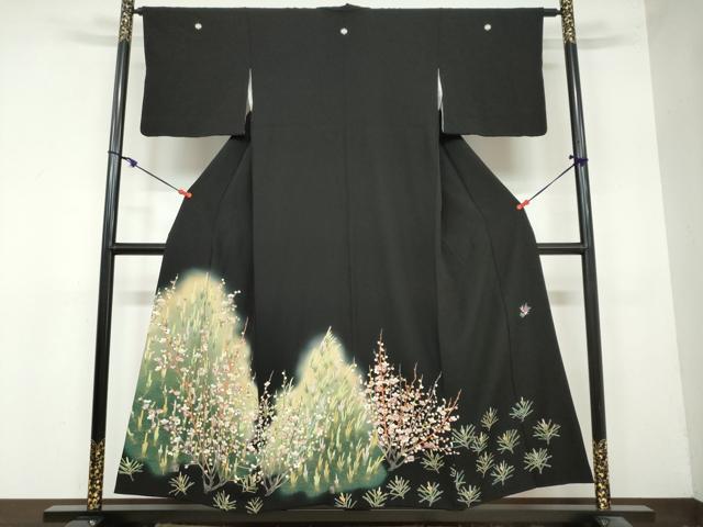 平和屋着物●豪華黒留袖　友禅　作家物　枝梅松文　暈し染め　正絹　逸品　DAAY5619ud