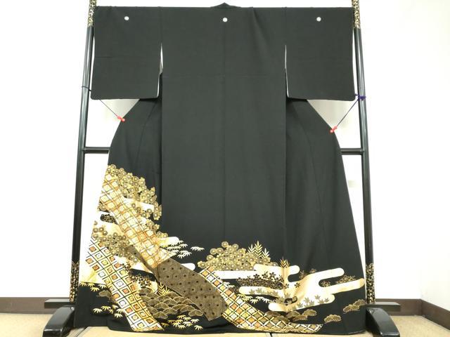 平和屋着物●豪華黒留袖　駒刺繍　吉祥草花文　金銀彩　正絹　逸品　DAAY5679ud