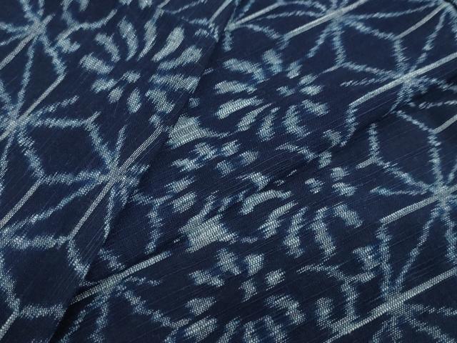 平和屋着物●久留米絣　単衣　麻の葉舞花文　綿　逸品　DAAY5691ud