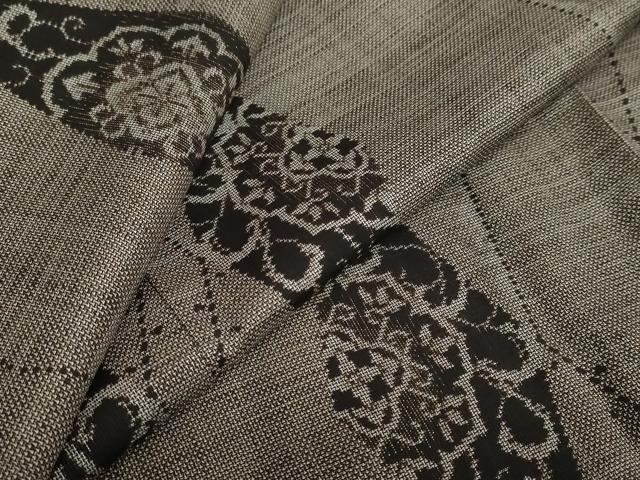 平和屋着物●本場大島紬　9マルキ　菱洋花文　そごう百貨店扱い　正絹　逸品　DAAY5713ud