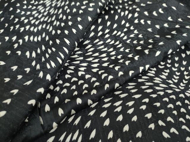 平和屋着物●上質な小紋　舞桜文　黒地　正絹　逸品　DAAY5890ud