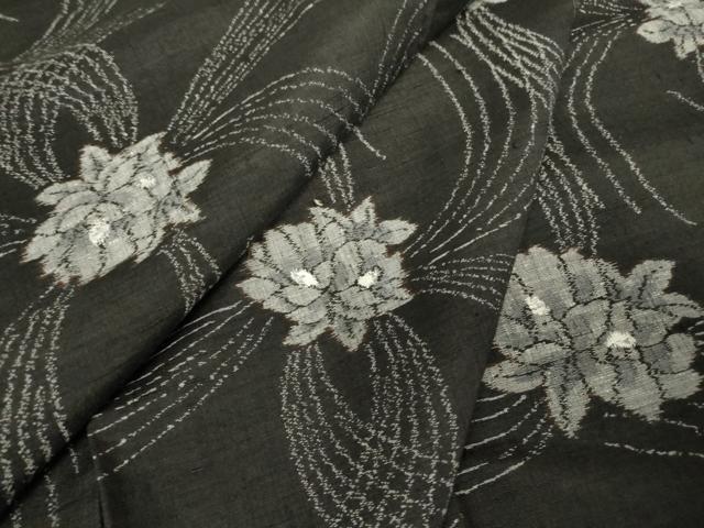 平和屋着物●上質な紬　草花文　黒地　正絹　逸品　DAAY9663az