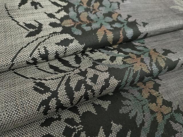 平和屋着物●本場大島紬　9マルキ　草花文　シルエット　正絹　逸品　未使用　DAAZ0509ps