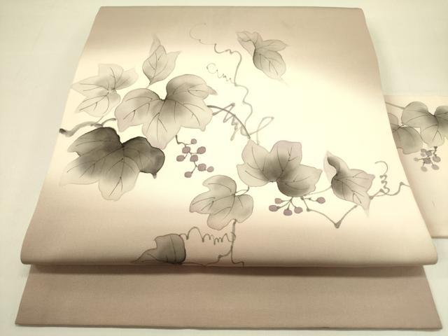 平和屋着物●塩瀬　九寸名古屋帯　手描き　南天蔦の葉文　正絹　逸品　DAAZ2230op