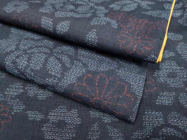 平和屋着物●本場結城紬　重要無形文化財　100亀甲　草花文　正絹　逸品　DAAZ5003du