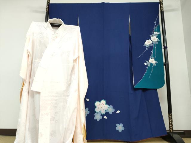 平和屋着物●豪華振袖・長襦袢（無双仕立て）セット　舞桜文　金彩　半衿刺繍　正絹　逸品　DAAZ7332ud