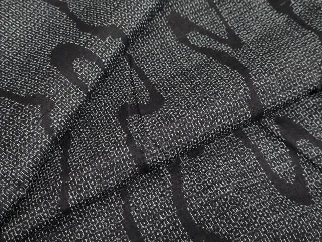 平和屋着物●本場結城紬　重要無形文化財　100亀甲　抽象文様　正絹　逸品　DAAZ7427ud